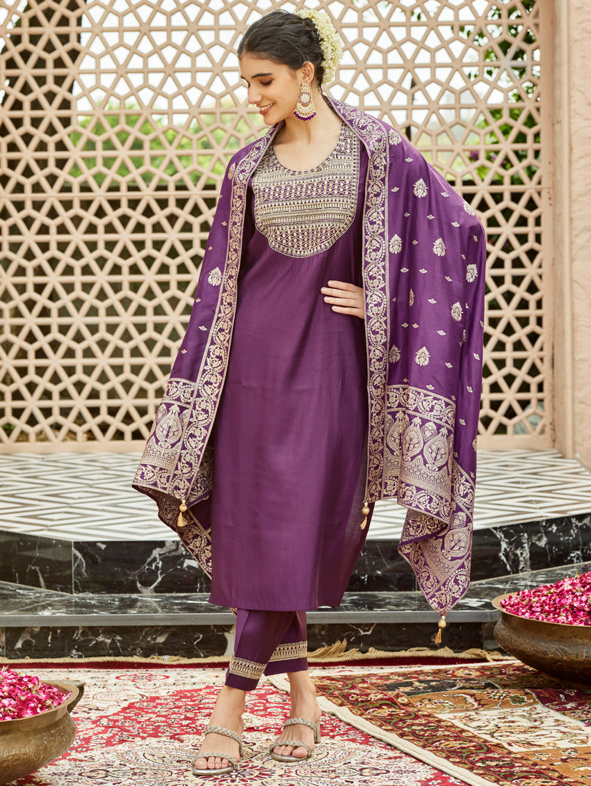 Shop Embroidered Silk Suit Set 3899 Online Women Plus