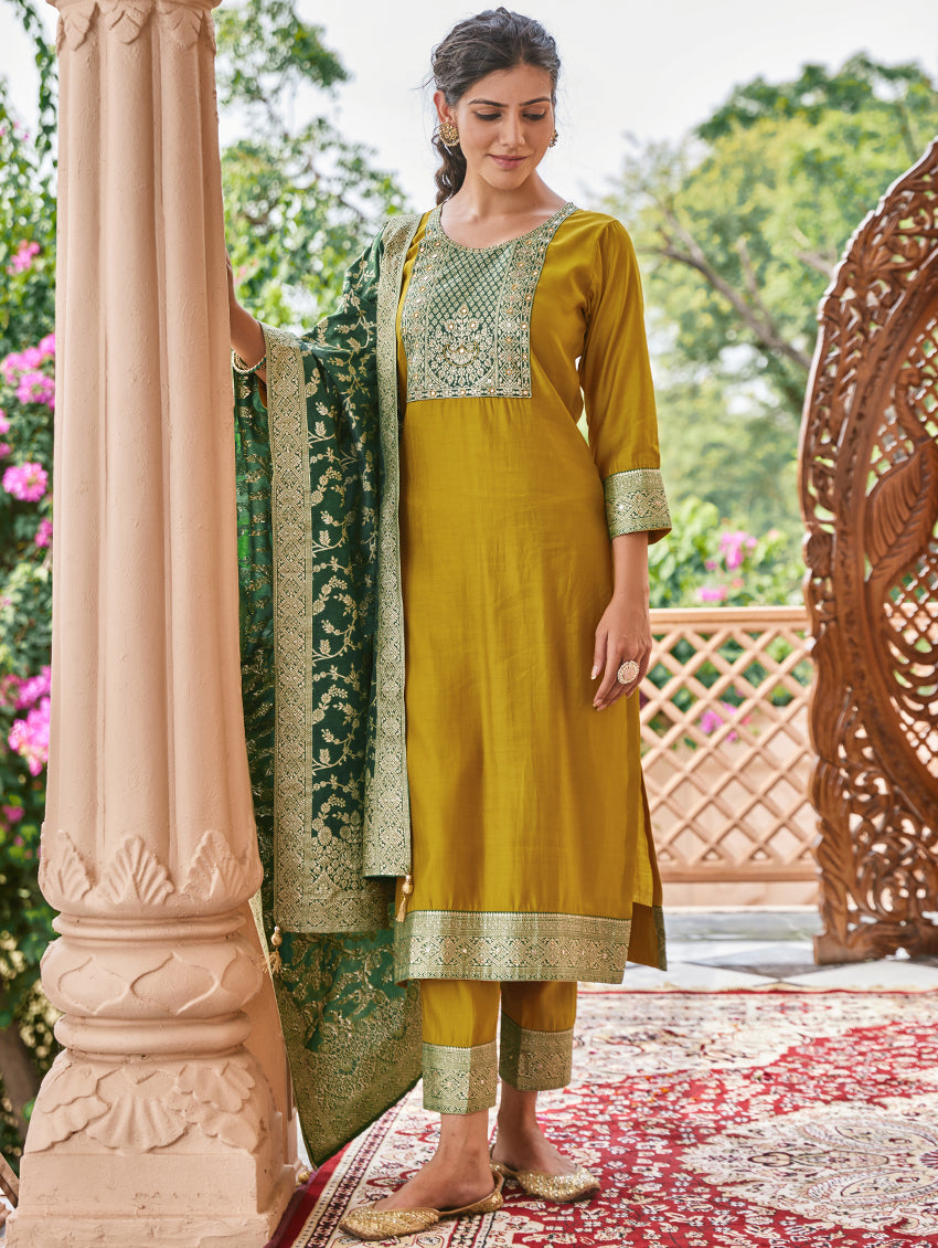 Shop HandEmbroidered Silk Suit Set 3916 Online Women Plus