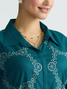Teal embroidered tunic with collar and V-slit, detailed front yoke