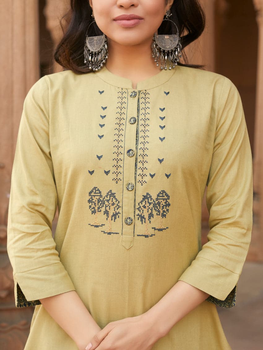 Buy RAJHANS PRINTS Women Cotton Blend Kurta Pant Set Online at Best Prices  in India - JioMart.