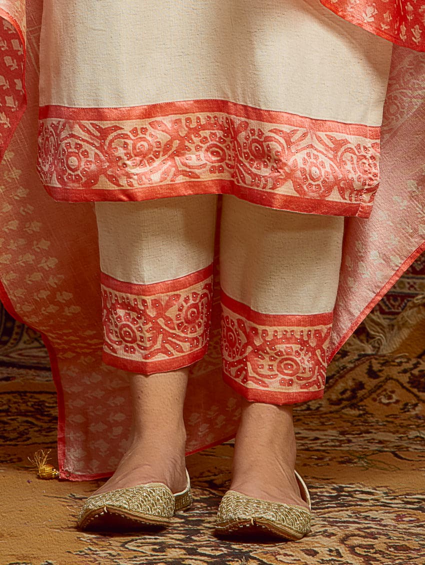 Pin by Shruti Dewan on Salwar pants | Trouser designs, Dress design  patterns, Trouser design